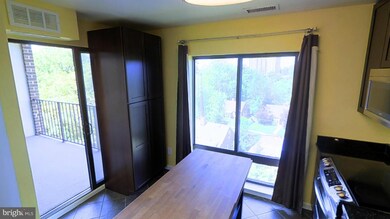 120 Roberts Ln unit 401, Alexandria, VA 22314 - photo 5