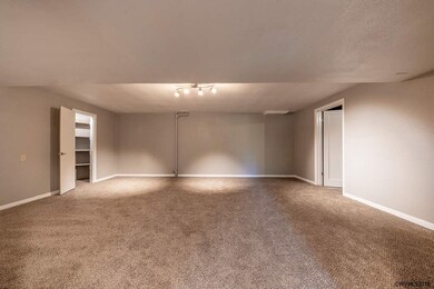 3304 Pioneer Dr SE, Salem, OR 97302 - photo 5