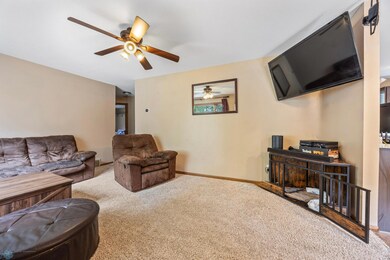 917 14th Ave N, Fargo, ND 58102 - photo 6