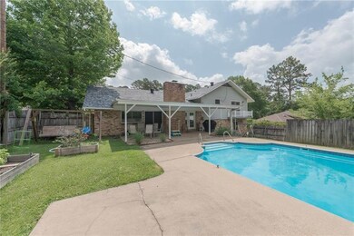 511 Holiday Cir, Pineville, LA 71360 - photo 7