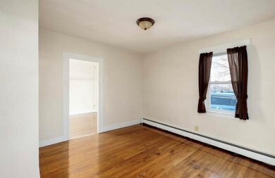 7 Green St, Somersworth, NH 03878 - photo 4