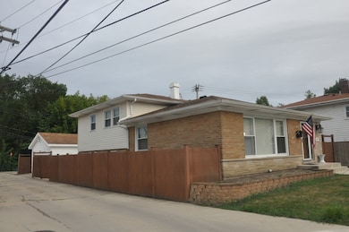 9153 E Prairie Rd, Evanston, IL 60203 - photo 4