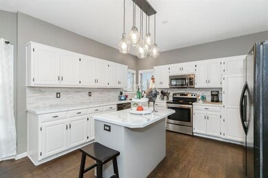 5400 Aminda St, Shawnee, KS 66226 - photo 6