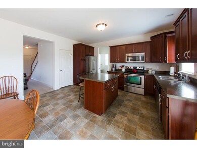 1068 Walnut St, Honey Brook, PA 19344 - photo 6