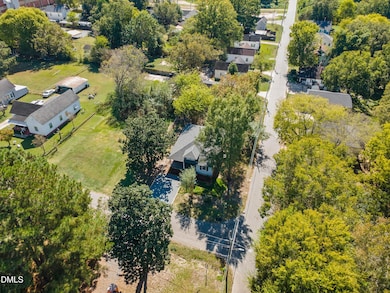 411 W I St, Erwin, NC 28339 - photo 3