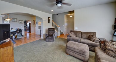 920 Buck Point St, Central Point, OR 97502 - photo 5