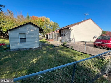 334 Royer Rd, Westminster, MD 21158 - photo 3