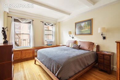 150 E 49th St unit 9E, New York, NY 10017 - photo 4