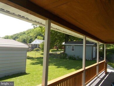 690 W Piedmont St, Keyser, WV 26726 - photo 6
