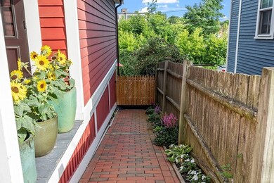 6 Gifford Ct, Salem, MA 01970 - photo 3