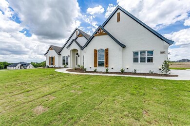 115 Southern Ct, Springtown, TX 76082 - photo 2