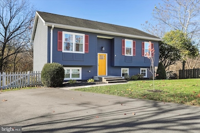 975 Meadow Ct, Front Royal, VA 22630 - photo 2