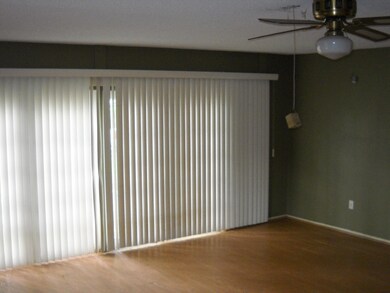 Large bonus room/Converted garage