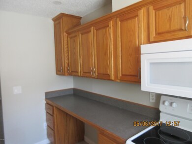 8429 Spicewood Dr, Jacksonville, FL 32216 - photo 7