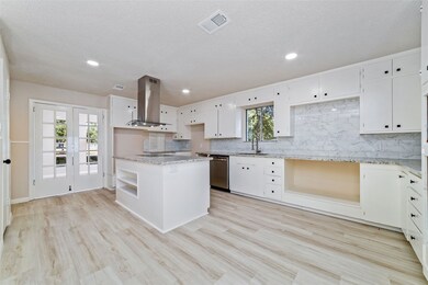 402 S 3rd St, Beasley, TX 77417 - photo 3