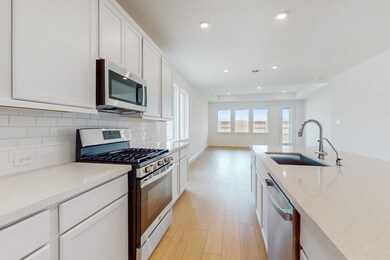 1111 Sugar Dr, Tomball, TX 77375 - photo 3