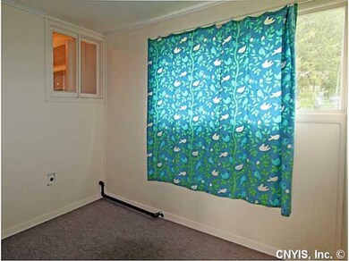 Other Utility Room off the 3 season porch