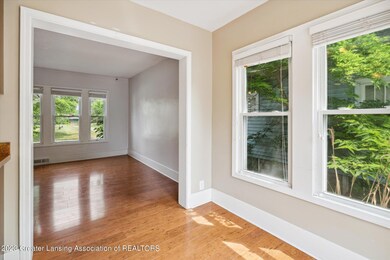 1017 Princeton Ave, Lansing, MI 48915 - photo 6