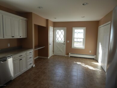 568 Charles Ave, Kingston, PA 18704 - photo 3
