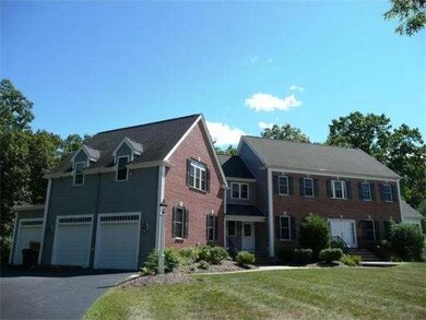 39 Lenox Dr, Franklin, MA 02038 - photo 2