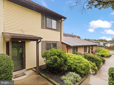 12554 Forest Hill Rd, Woodbridge, VA 22192 - photo 2