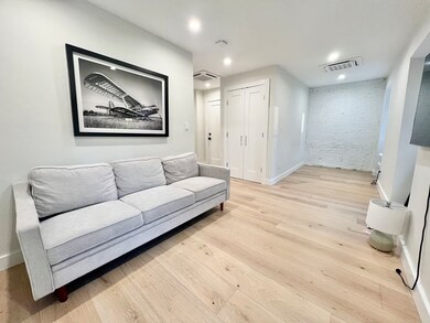 27 Thacher St unit 4, Boston, MA 02113 - photo 4