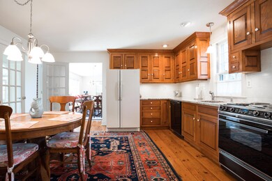 303 Cedar St, Chatham, MA 02633 - photo 4