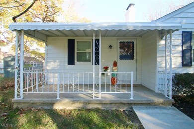 29211 Armadale Ave, Wickliffe, OH 44092 - photo 2