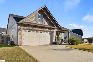 505 Thomas Edwards Ln, Greer, SC 29651 - photo 3