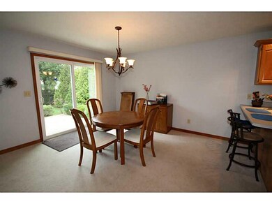 4698 Gray Fox Ct, Columbus, IN 47203 - photo 7