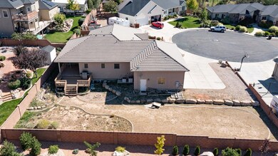 865 E La Croix Cir-69