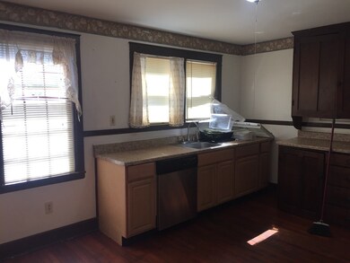 67 Arnold St, Quincy, MA 02169 - photo 4