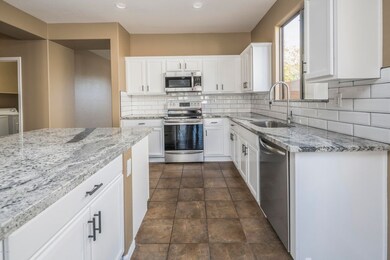 39727 N Cross Timbers Way, Anthem, AZ 85086 - photo 2