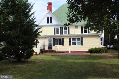 136 N Main St, Moorefield, WV 26836 - photo 3