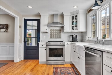 16 Highview Ave, Barrington, RI 02806 - photo 4