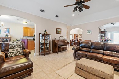 604 Persimmon Ct, Fredericksburg, TX 78624 - photo 3