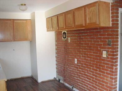 1219 Frisbee Dr, Columbus, OH 43224 - photo 5