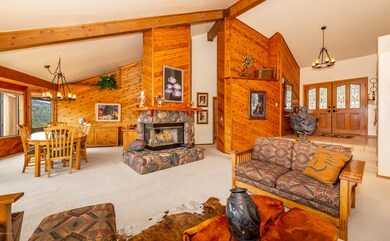 005_Living Room