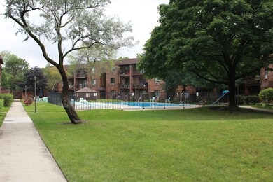 3515 Central Rd unit 102, Glenview, IL 60025 - photo 5