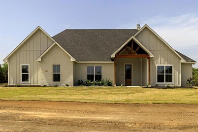 1066 Preserve St, Weatherford, TX 76085 - photo 2