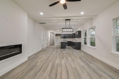 913 SE 43rd St, Oklahoma City, OK 73129 - photo 6