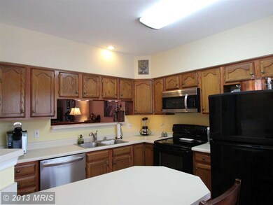 14008 Winding Ridge Ln, Centreville, VA 20121 - photo 3