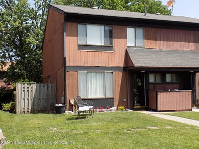 31 Charleston Ave unit 112, Staten Island, NY 10309 - photo 2
