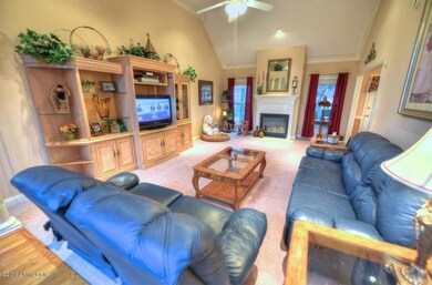 5320 Saratoga Estates Circle 16