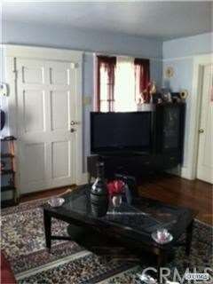 Living Room Front Unit