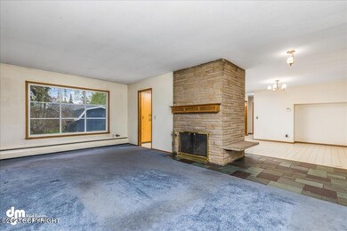 04-Living Room-DW-9413