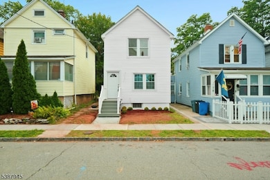 76 Mitchell St, West Orange, NJ 07052 - photo 2