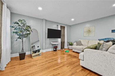 21 Brinkley St, Providence, RI 02909 - photo 4