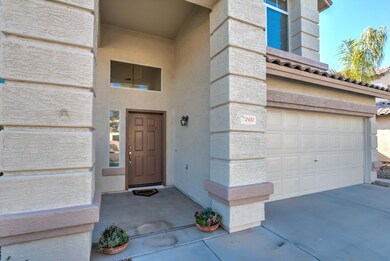 2451 W Indigo Dr-5