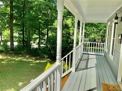 Beautiful Large freshly painted country porch